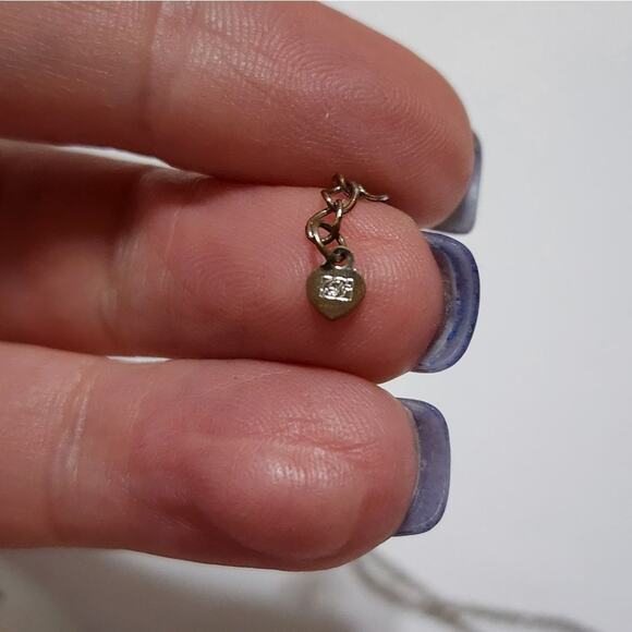 QIANSE JEWELRY Gifts Love Happens White Gold Plated Necklace with Heart - Picture 6 of 6